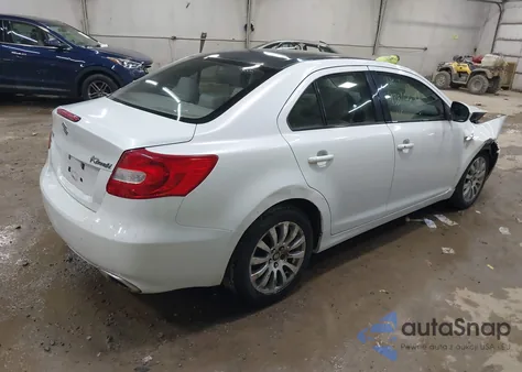 2010 Suzuki Kizashi Se z USA, uszkodzony, nr VIN JS2RF9A36A6100773